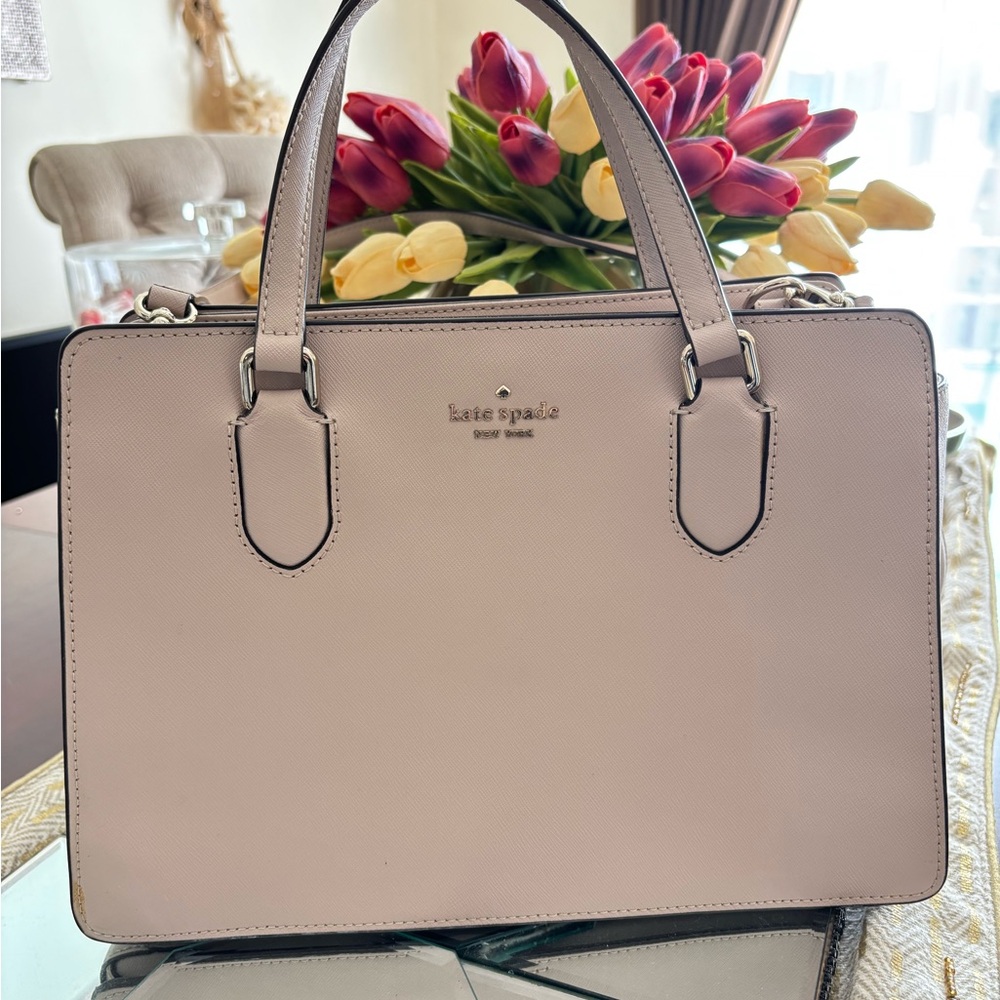 Kate Spade Light Pink Satchel like new - Picture 5 of 12